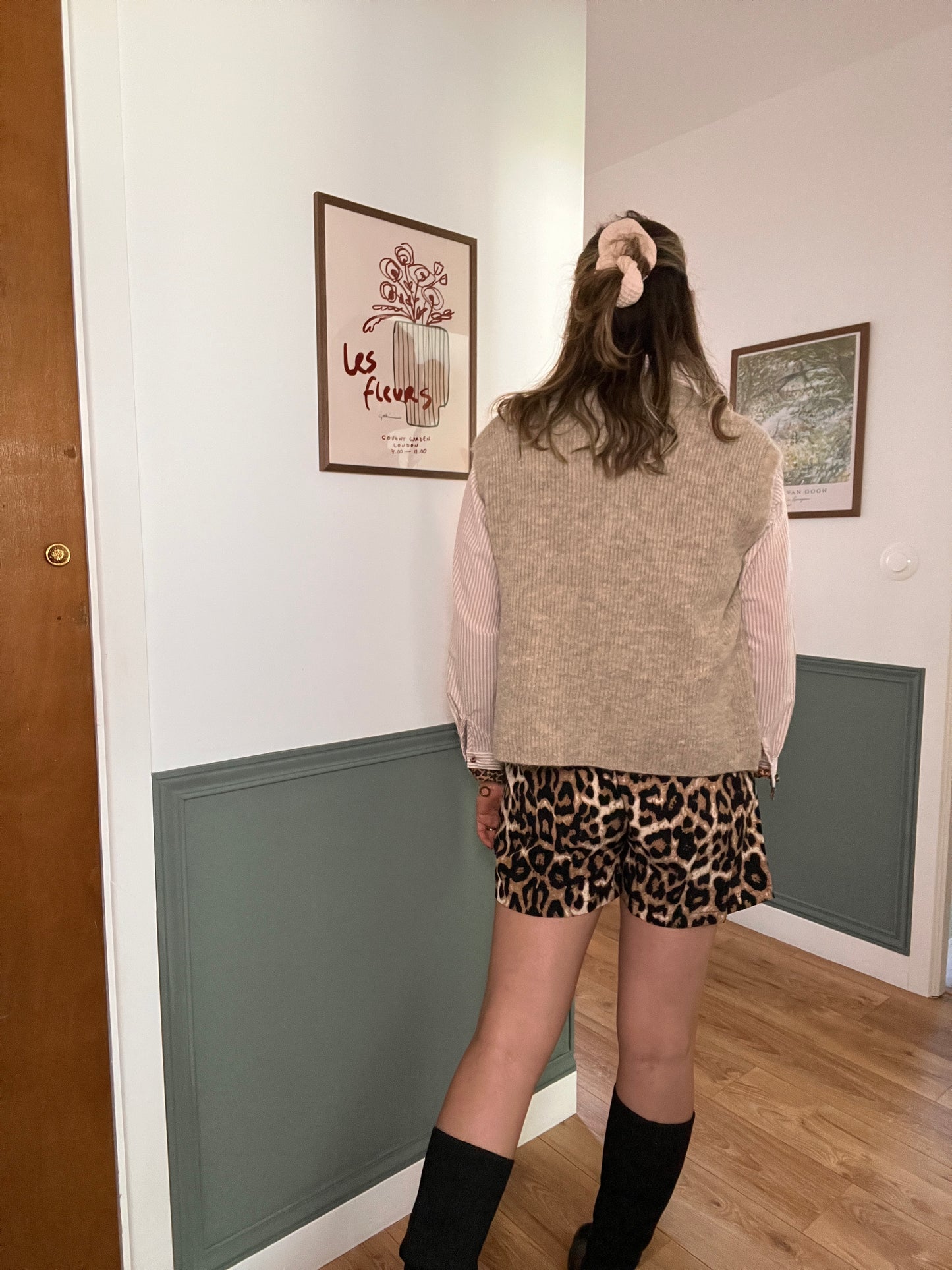 Short Viviane